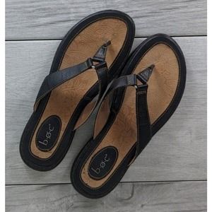 boc Born Zita Black Faux Leather Vegan Flip Flops Thongs sz 10